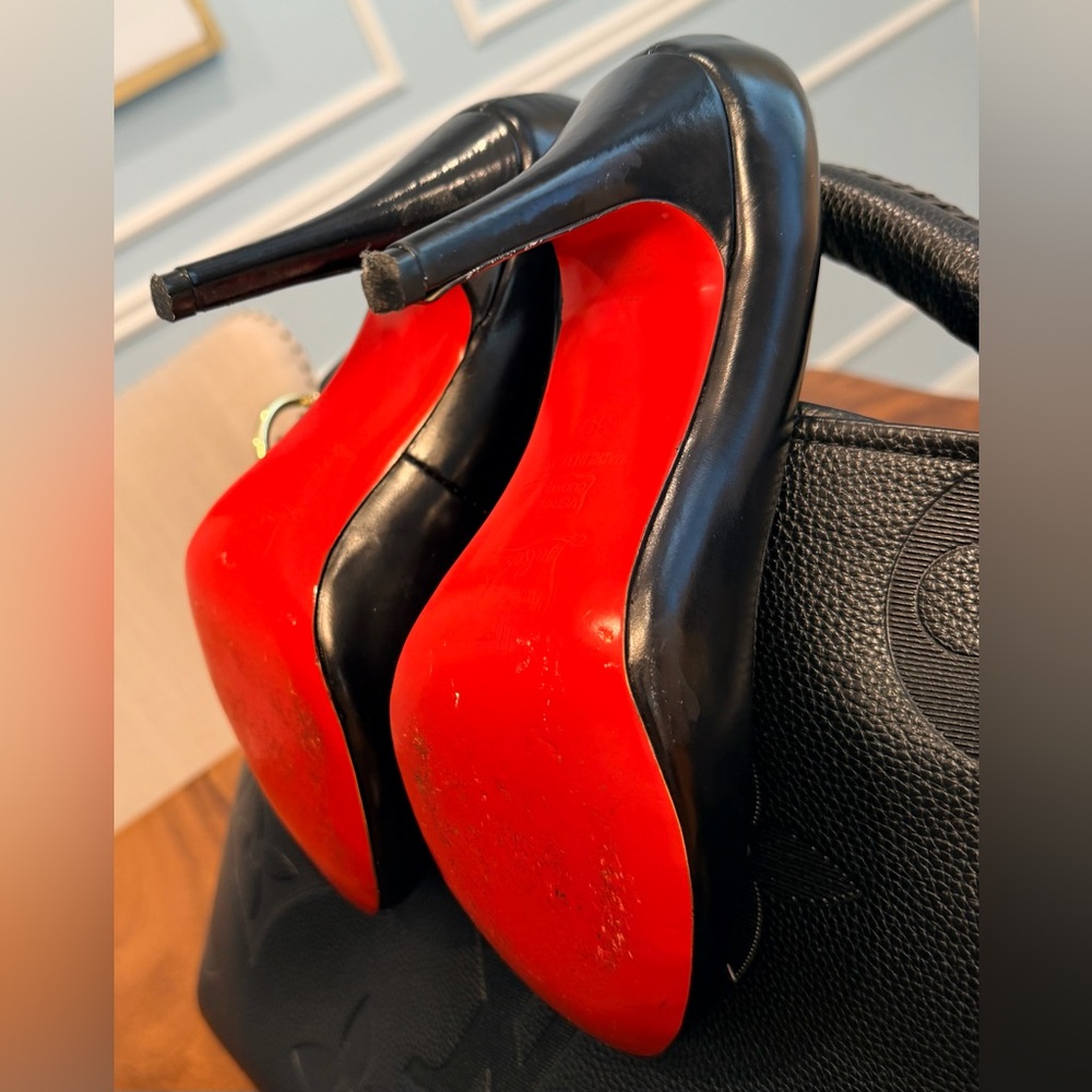 CHRISTIAN LOUBOUTIN Kid Simple 100 Black Kidskin Leather Pumps SZ39 / 8 1/2 4”H - Picture 8 of 13